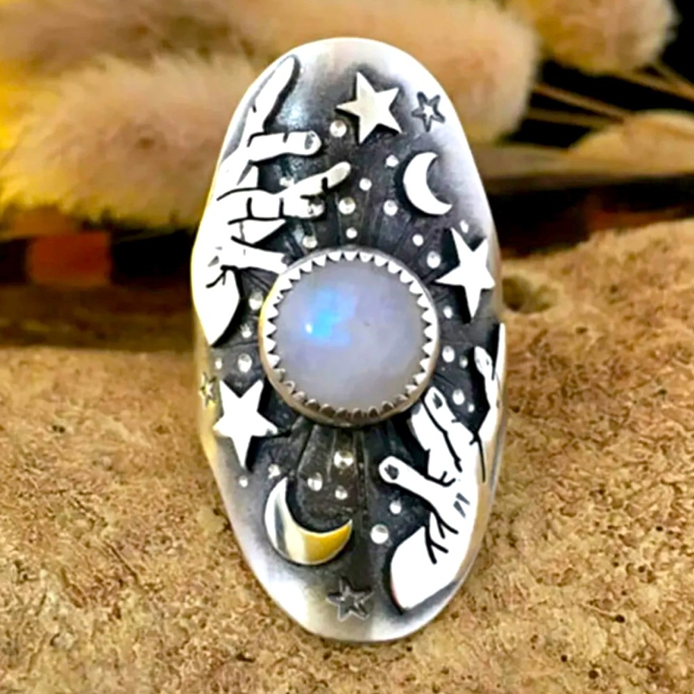 “Storyteller” Gypsy Soul Ring Sz 7 Silver